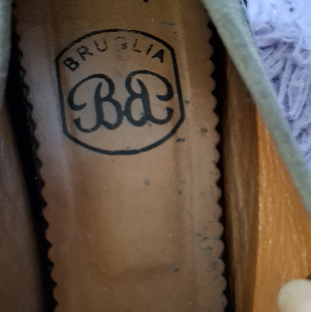 🍁SHOES $75 - Picture 2 of 5